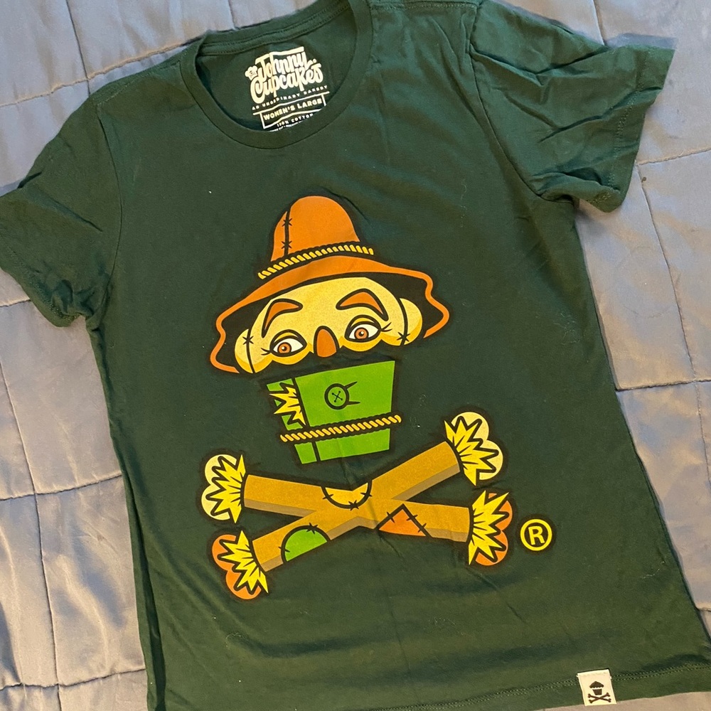Johnny Cupcakes green Wizard of Oz/Scarecrow limited edition ladies large